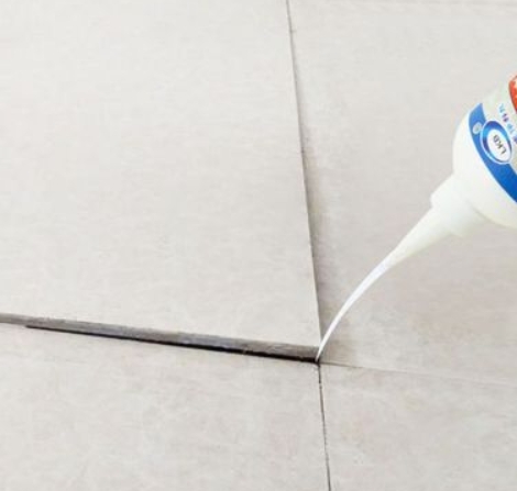 成都瓷砖空鼓维修公司分享卫生间瓷砖脱落的原因可能有以下几点